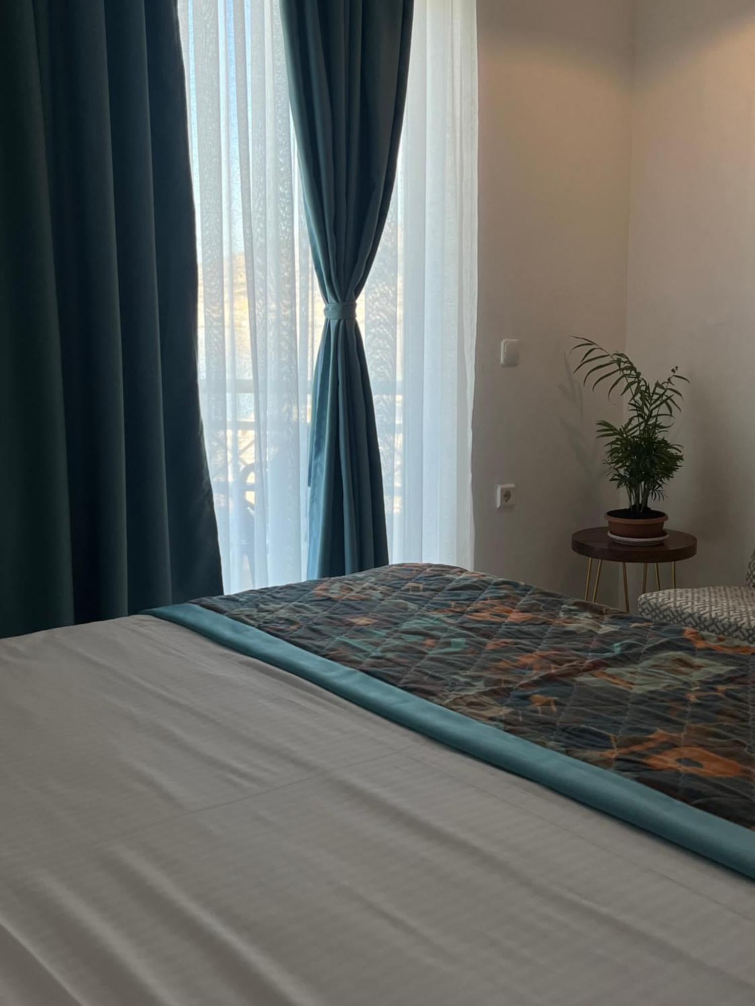 Saranda Hotel