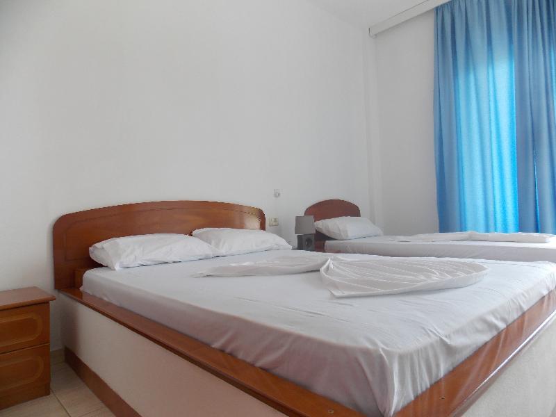 Saranda Hotel 3*