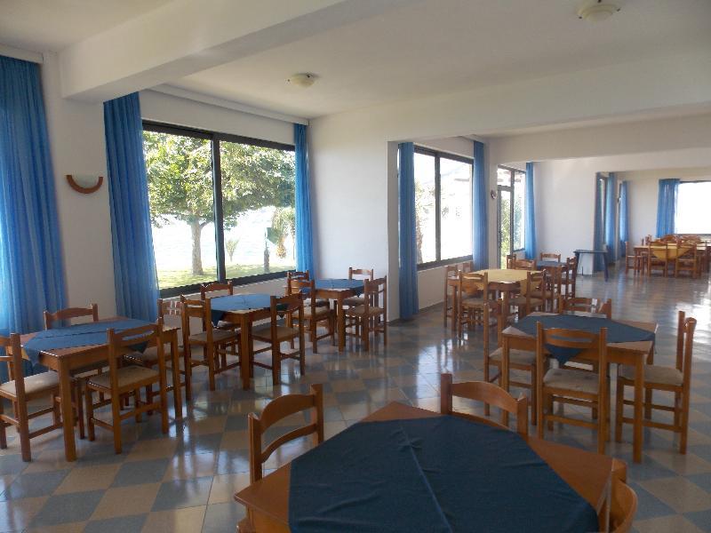 Saranda Hotel Hotell 3*